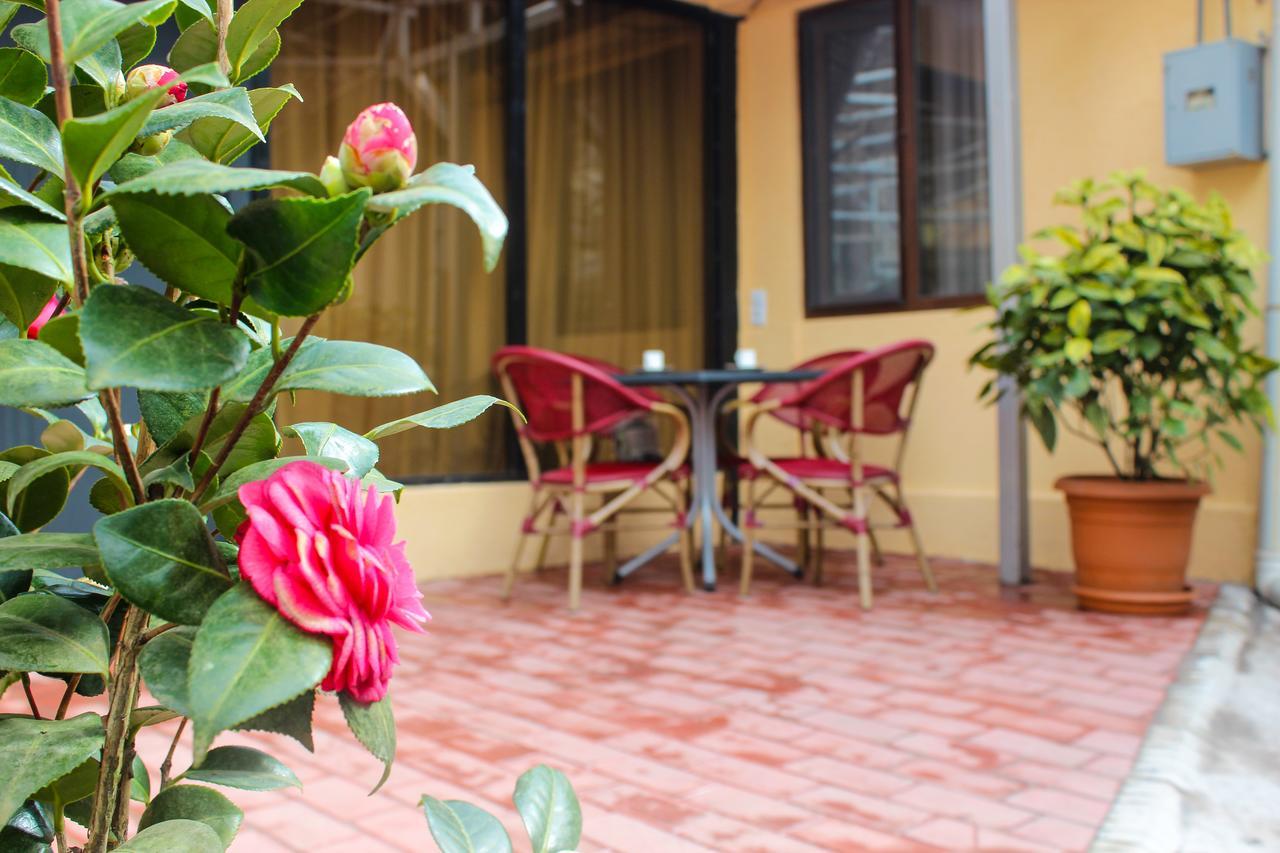 Lasha Apartment Tbilisi Buitenkant foto