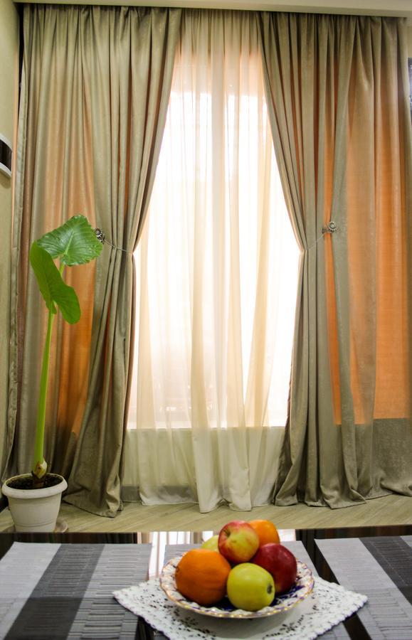 Lasha Apartment Tbilisi Buitenkant foto